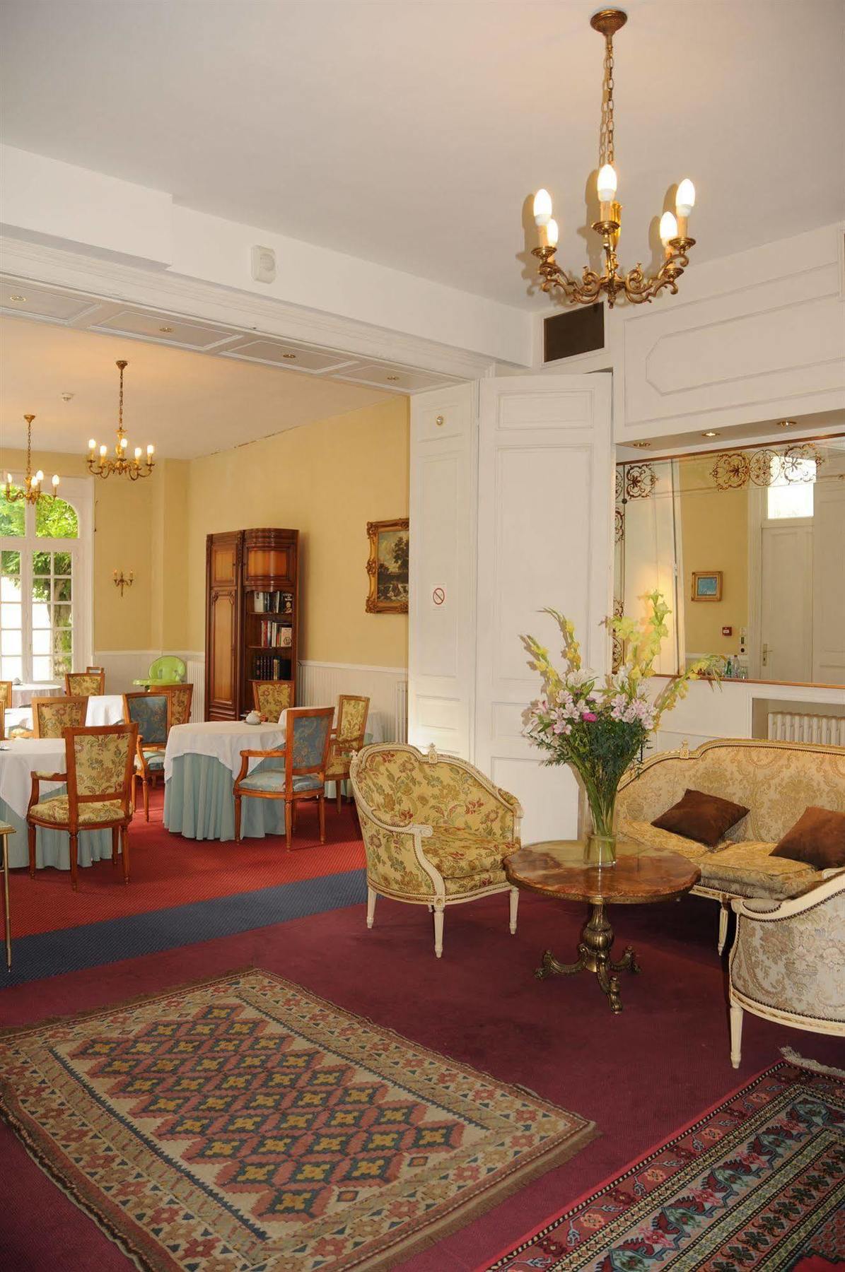 Hotel Memorial Saint-Quentin  Ngoại thất bức ảnh