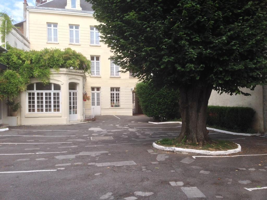 Hotel Memorial Saint-Quentin  Ngoại thất bức ảnh